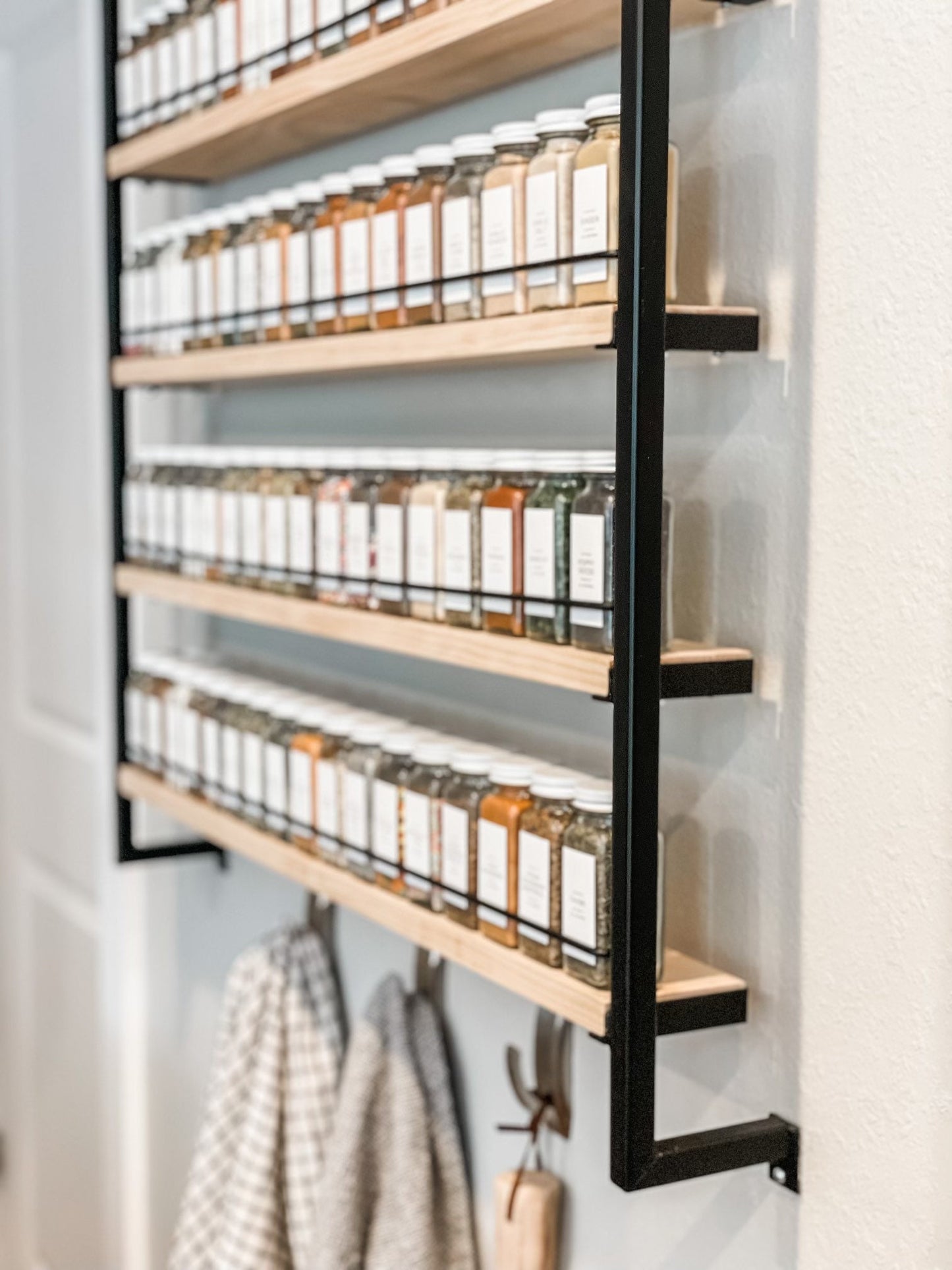 One shelf Hanging Spice rack